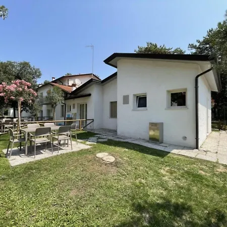 Wonderful With Terrace And Garden - By Beahost Villa *